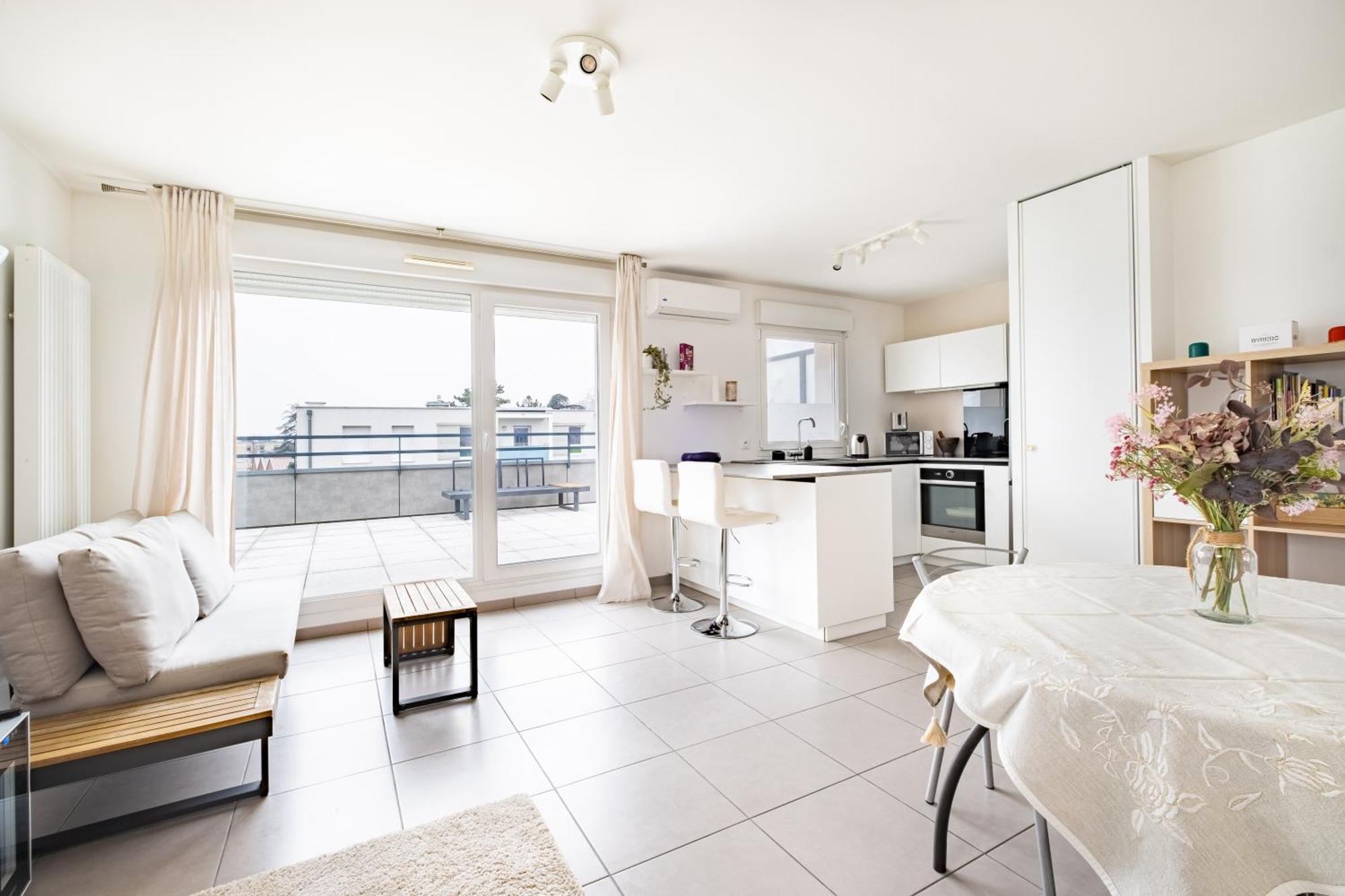 Appartement T2 Neuf - Grande Terrasse De 25M2 Saint-Priest  Exterior photo